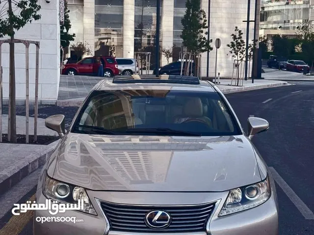 لكزس ES300 2013 فل كامل فحص كامل كلين تايتل بحالة الشركة