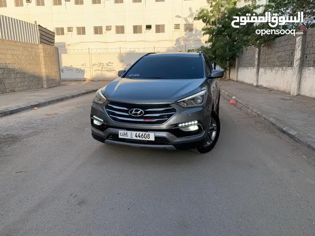 Hyundai Santa Fe 2017 in Aden