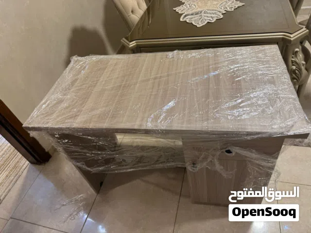 مكتب خشب لاتيه فخم جدا