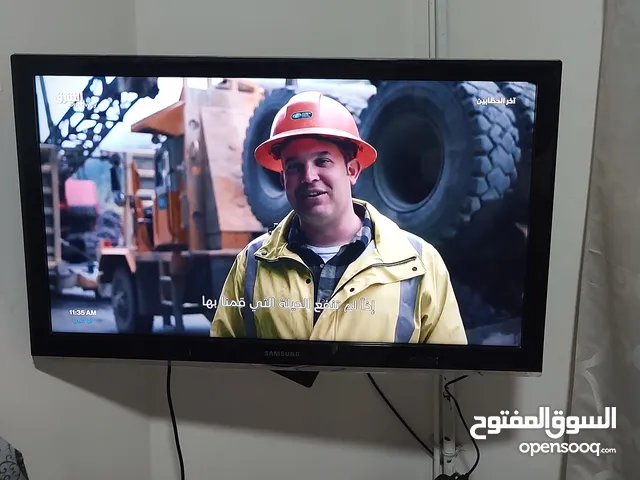 بيع تلفزيون سامسونج 40 بوصة 40 دينار مع ريسيفر وصحن طبق