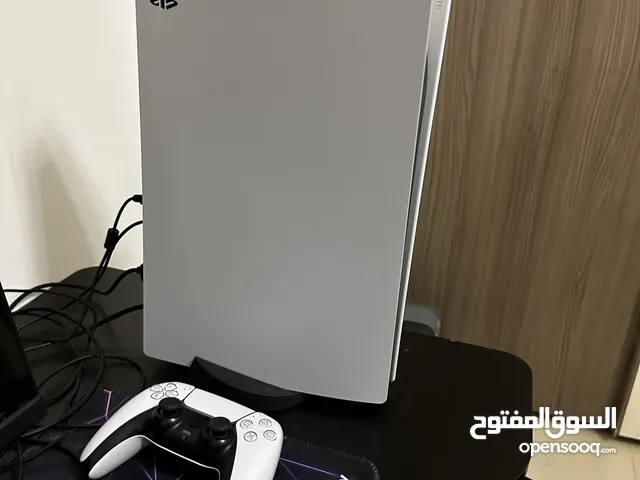 سيت اب متكامل بلستيشن 5وكرسي جيمينج وطاولة وشاشة 120هرتز وماوس باد وسماعة جيمينج وبكجً العاب وماوس