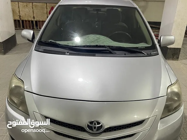 تيوتا يارس 2010