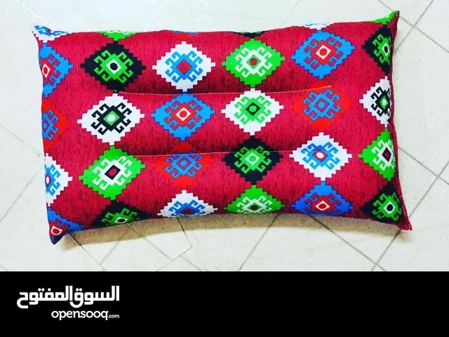مفروشات ومخدات