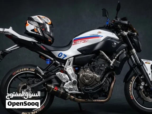 YAMAHA  MT07