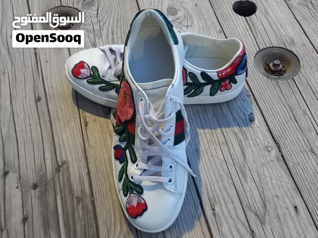 حذاء رياضي غوتشي اصلي