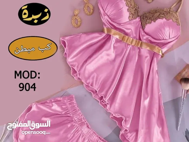 عرض على الملابس الانجري 4 قطع ب 8 دنانير