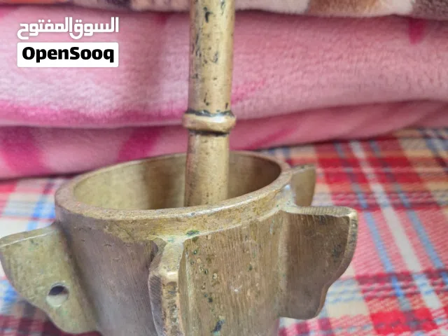 مهراز مغربي تقليدي أصيل من النحاس الأصفر .