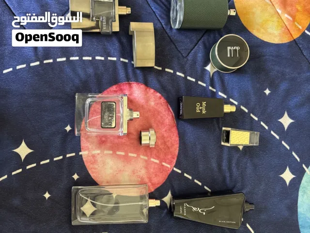 علب عطور فاضيه للبيع ممكن أعاده تعبئتها العلب ما فيها شي من براندات فرنسيه ،عربيه و اصليه للبيع