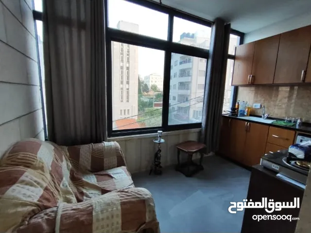 استوديو مفروش للإيجار – شارع القدس  قرب مطعم توستي