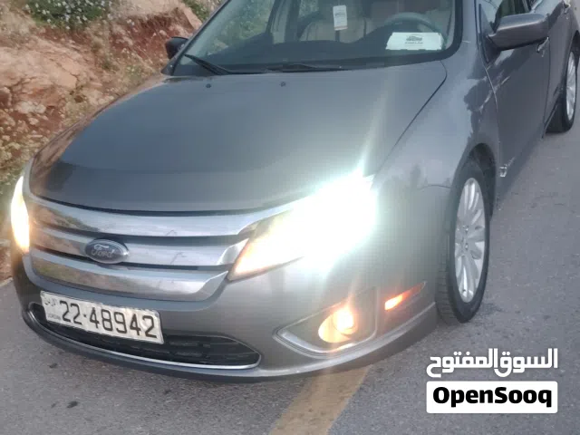 2010, فورد, فيوجن, Standard