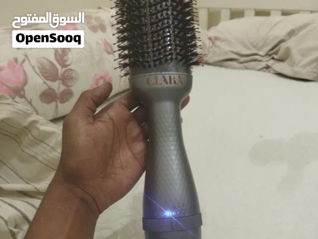 Clara Hairdryer & Styler Brush