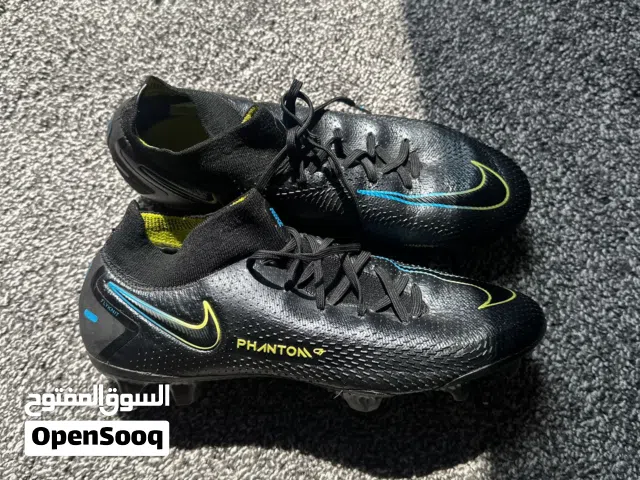 نايكي فانتوم جي تي (Nike Phantom GT) - نظيف جداً (استخدام قليل)