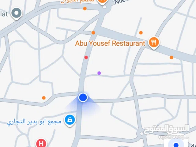 محل في وسط سوق مناسب لمحل ذهب بجانبه جميع محلات ذهب في افضل مدينه حاليا ، موجود في وسط قلقيلية