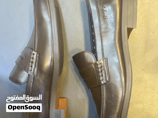 Formal shoes