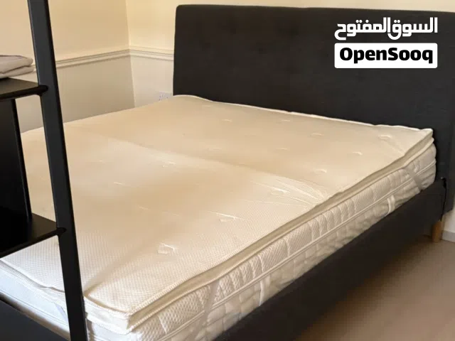 سرير مع الدوشج بحاله ممتازه