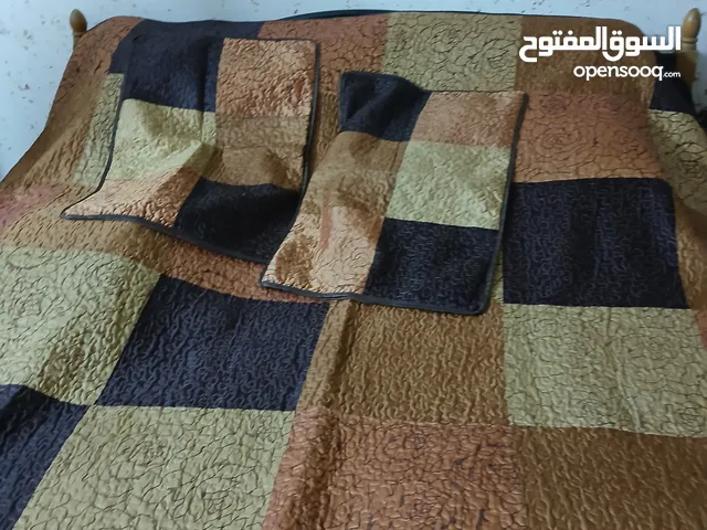 شرشف تحت مجوز مع جوز مخدات