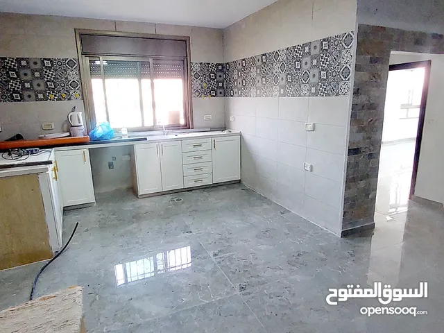115 m2 2 Bedrooms Apartments for Sale in Ramallah and Al-Bireh Ein Musbah