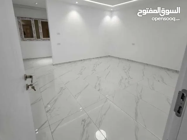 شقه لبيع سوق الجمعة دور 2
