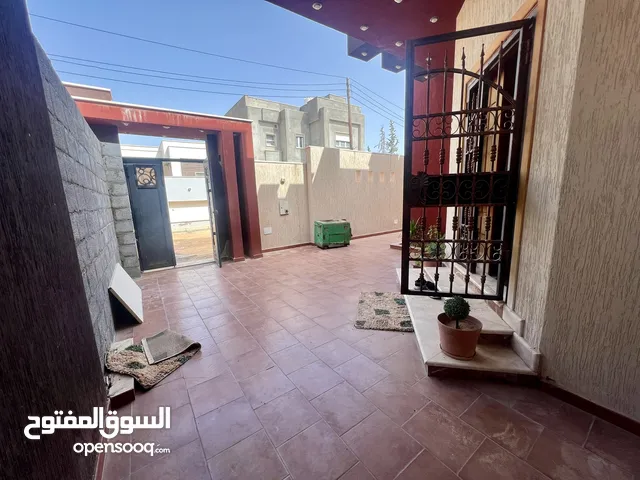 80 m2 Studio Townhouse for Rent in Tripoli Ain Zara
