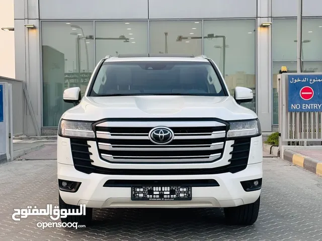 تويتا لاند كروزر GXR موديل 2022 خليجي