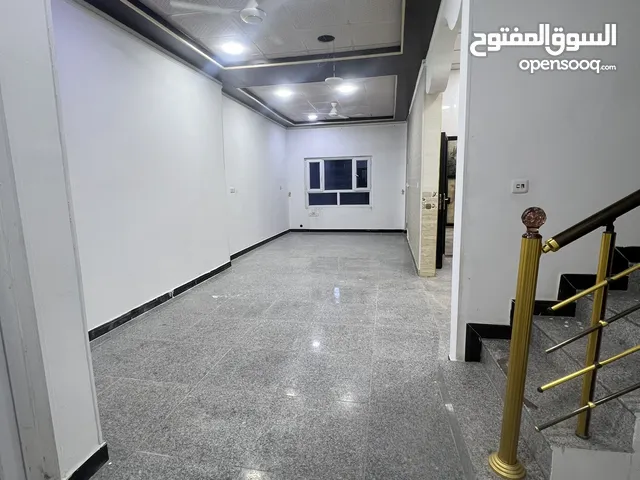 150 m2 4 Bedrooms Townhouse for Rent in Basra Khadra'a