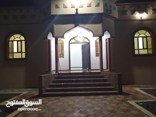 184 m2 5 Bedrooms Townhouse for Sale in Al Dhahirah Ibri