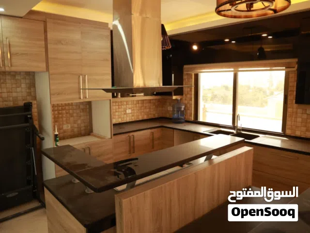 فرصة ذهبية شقة للبيع بأجمل مناطق شارع المطار وبأجمل اطلالة وسعر منافس تم تنزيل السعر