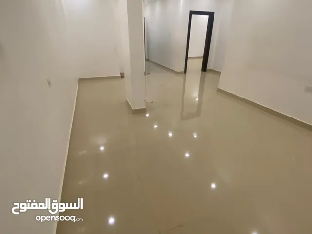 280 m2 3 Bedrooms Apartments for Rent in Al Ahmadi Wafra residential