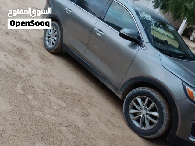 Used Kia Sorento in Zawiya