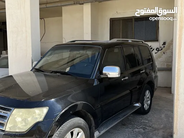 Mitsubishi Pajero -GLS-V6-2010-