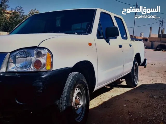 نيسان 2006 للبيع