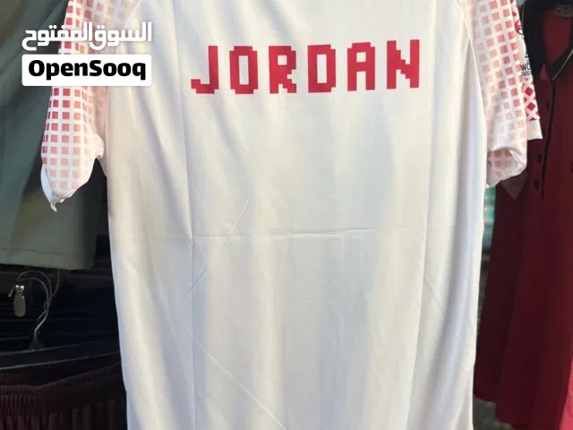 تيشيرت منتخب الأردن الأبيض 2026 – جودة ممتازة  مقاسات M إلى XXL