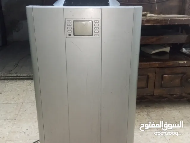 مكيف هواء غاز متنقل طن ونص انفيرتر بحاله ممتازه