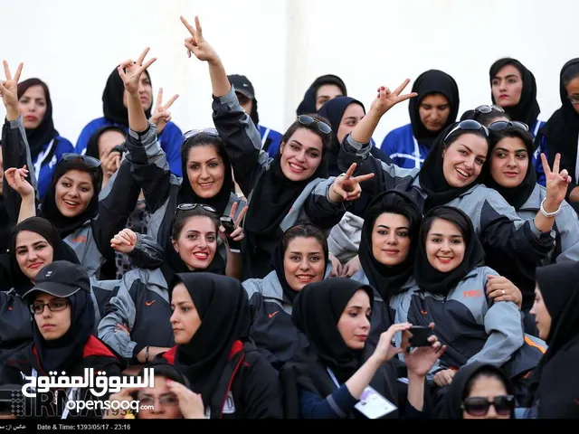 التعليم العالي في الكليات والجامعات الإيرانية عدد محدود