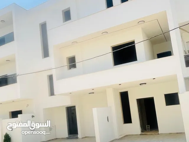 200 m2 4 Bedrooms Apartments for Sale in Tripoli Al-Serraj