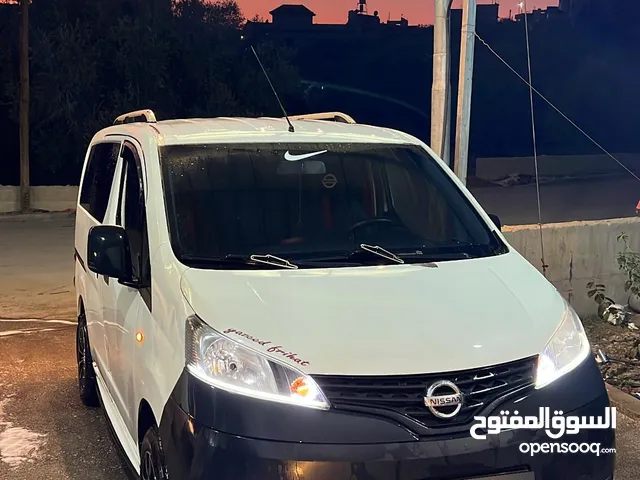 Nissan Nv200 السيارة ماشاءالله