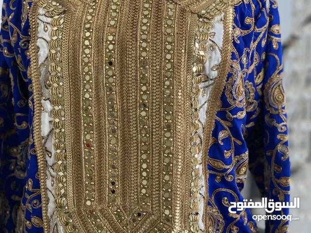 ملابس  عمانيه للمناسبات