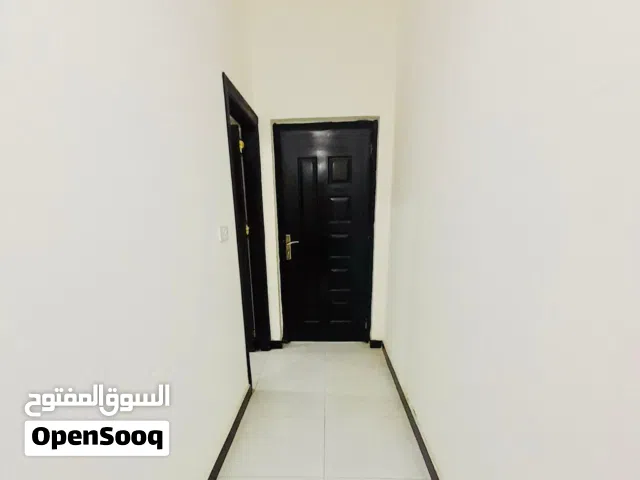 150 m2 2 Bedrooms Apartments for Rent in Basra Rissala
