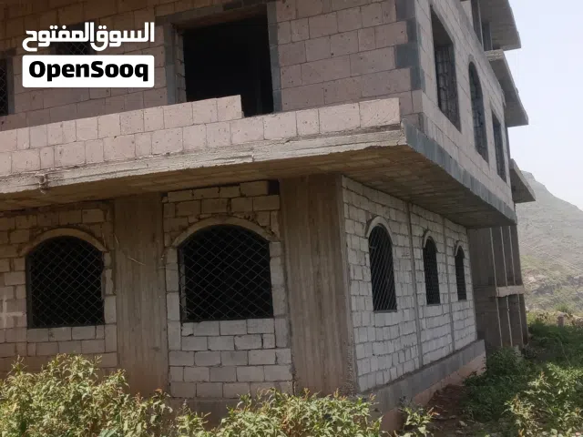 بيت أريع طوابق على خط العدين  الزفلت بيت ممتاز ما شاء الله مكان تجاري
