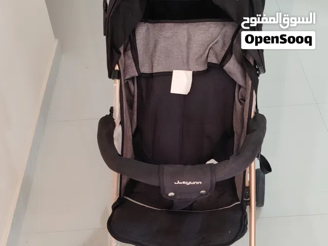 عربة أطفال للبيع