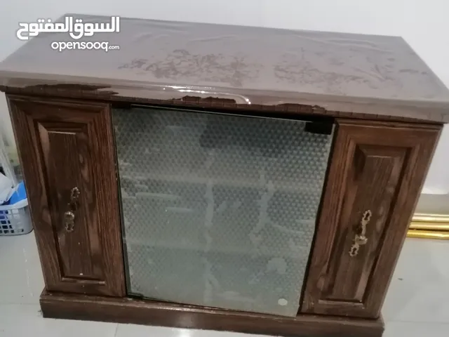 السعر 10 kd طاوله متعددة الأغراض تصلح تلفزيون وتصلح طاولة قهوة