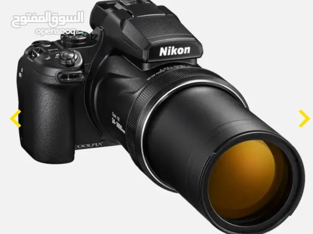كاميرا نيكون p1000  للبيع  تتميّز كاميرا Nikon COOLPIX P1000 بعدسة تقريب فائق مقاس 3000 مم، ممّا يسم