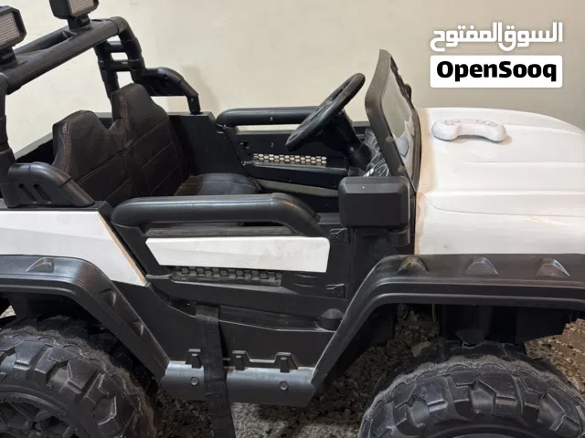 سيارة اطفال حجم كبير