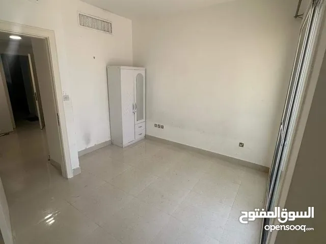 1120 m2 4 Bedrooms Apartments for Rent in Abu Dhabi Electra Street