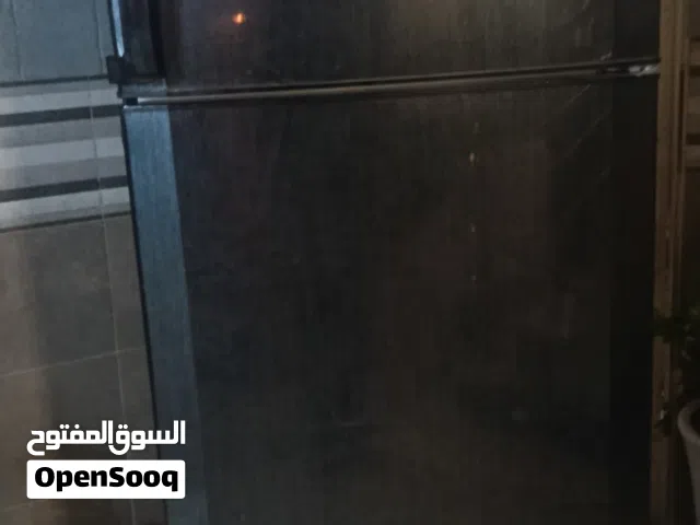 ثلاجه نوع بيكو اصليه شغاله ما بيها شخط الفوك يجمد والجوه ما يبرد ما ادري شنو العطل بس اعتقد المروحه