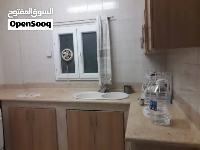 #شقة_للبيع عل#شارع_الرئيسي موقع #سنتر  سيدي حسين جنب المصرف الزراعي الطابق الأول علوي