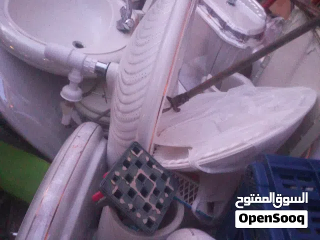 أطقم حمامات افرنجي عدد4  مغاسل عامود عدد4