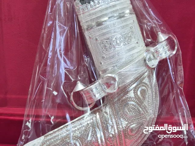 خناجر قرن فايبر و خشب و شبيه الزراف الهندي مع حزام زري اصلي او فضه مع الضمان