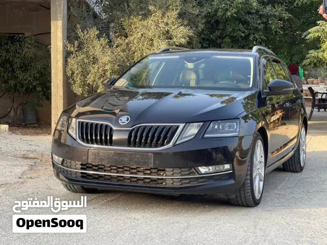 2017 سكودا اوكتافيا Standard