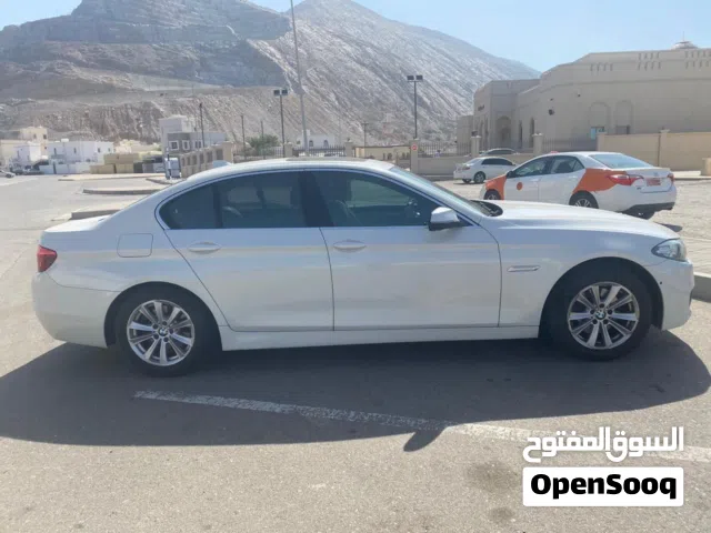 Bmw 520i   للبيع